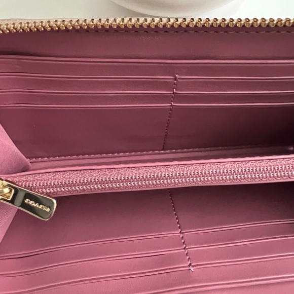 Coach zip around wallet in prairie rose print - Picture 11 of 11